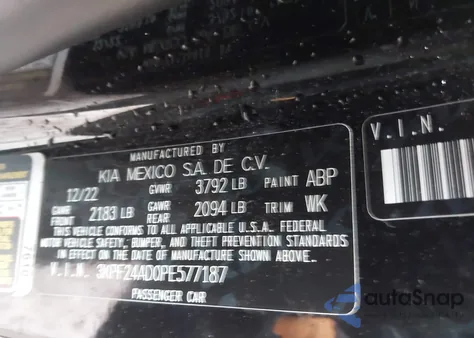 2023 Kia Forte Lxs z USA, uszkodzony, nr VIN 3KPF24AD0PE577187